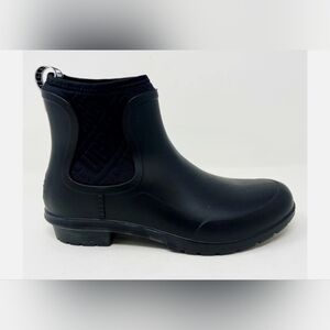 UGG Rainboots